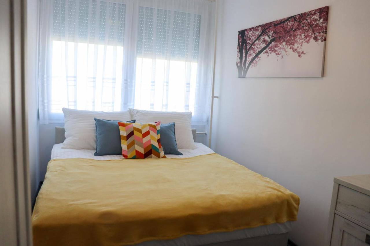 Krisztina Apartman Apartment Salgótarján Екстериор снимка