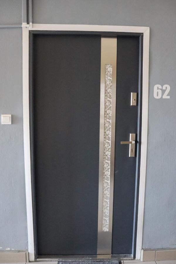Krisztina Apartman Apartment Salgótarján Екстериор снимка